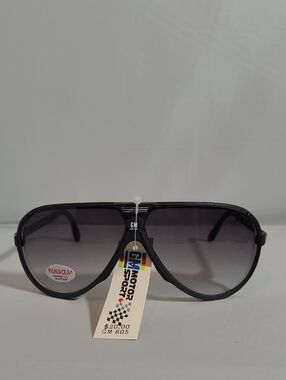 Vintage 1980s GM Motor Sport Aviator Sungla Motor Sport Black Aviator Sunglasses